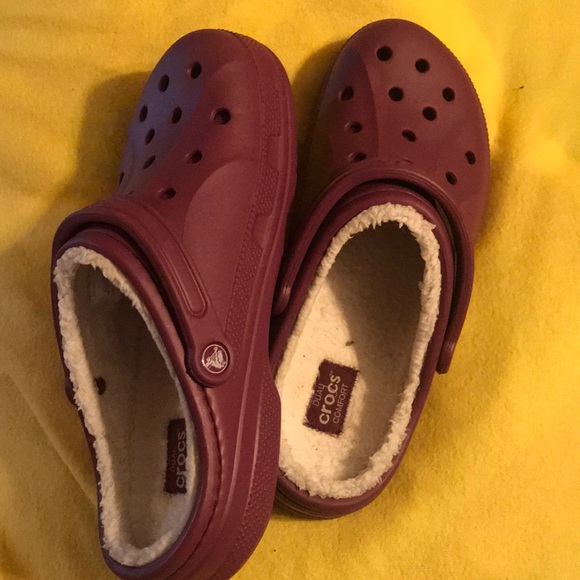 CROCS Shoes - Fuzzy Crocs